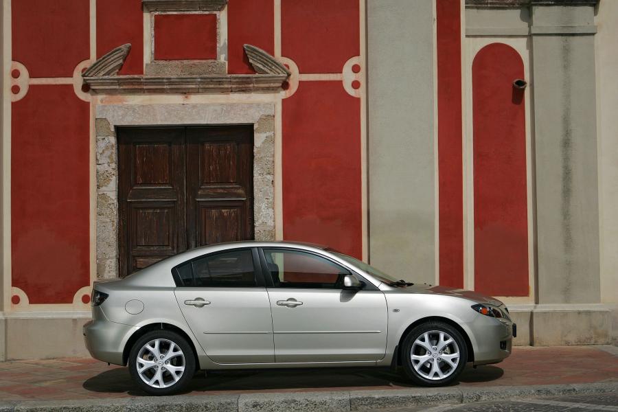  Mazda3 2003 года  (фото 9 из 142)
